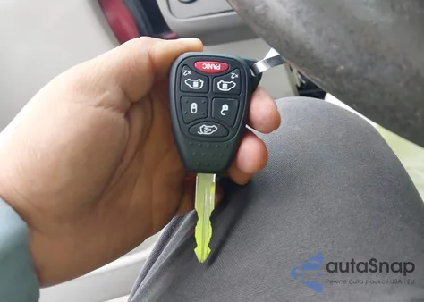 2007 Chrysler Town & Country Limited from USA, damaged, VIN 2A8GP64L17R359450